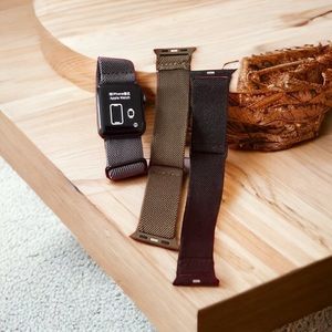 Series 3 Apple Watch, 3 adjustable bands and charging cord